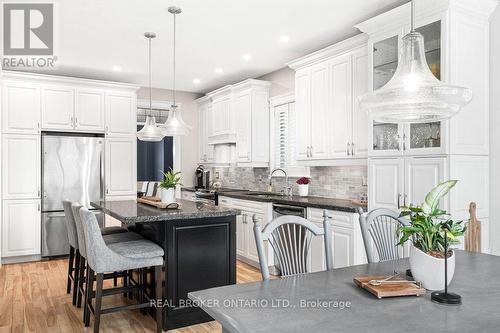 32 Feldspar Crescent, Ottawa, ON - Indoor Photo Showing Other Room