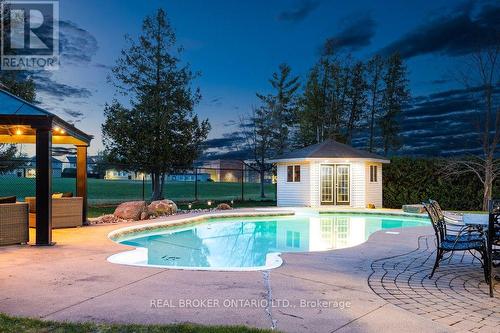 32 Feldspar Crescent, Ottawa, ON - Outdoor With In Ground Pool