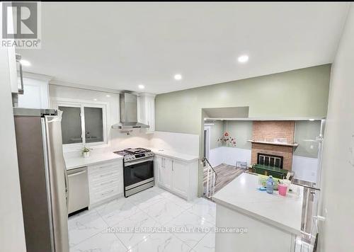 68 Briargate Drive, Kitchener, ON - Indoor Photo Showing Kitchen