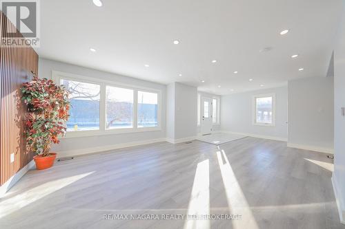 5 Meadowvale Drive, St. Catharines (Lakeport), ON - Indoor Photo Showing Other Room