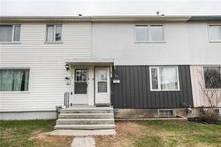34 Beaumont BAY  Winnipeg, MB R3T 0N1