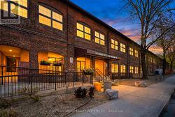 332 - 1100 LANSDOWNE AVENUE Toronto, ON M6H 4K1
