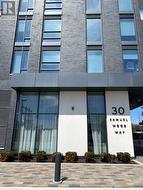 711 - 30 SAMUEL WOOD WAY Toronto, ON M9B 0C9