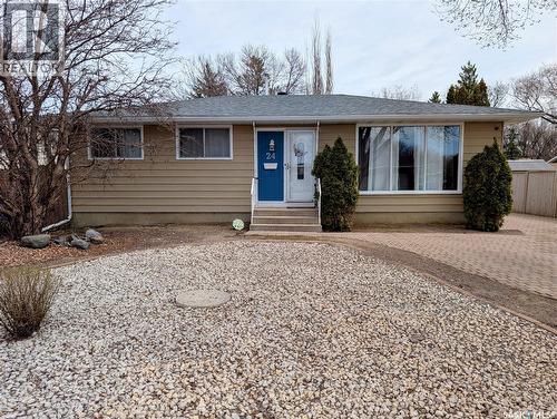 24 Dryburgh Crescent, Regina, SK - Outdoor