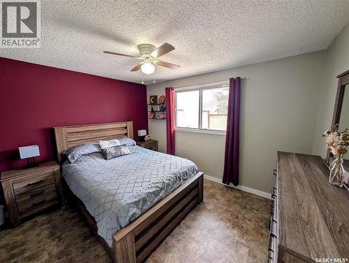 24 Dryburgh Crescent, Regina, SK - Indoor Photo Showing Bedroom