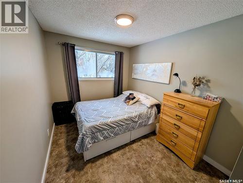 24 Dryburgh Crescent, Regina, SK - Indoor Photo Showing Bedroom