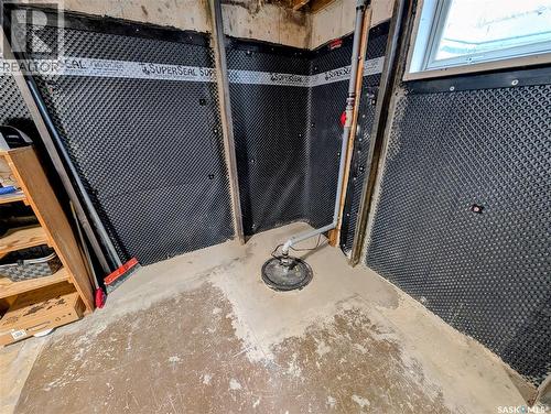 24 Dryburgh Crescent, Regina, SK - Outdoor With Deck Patio Veranda