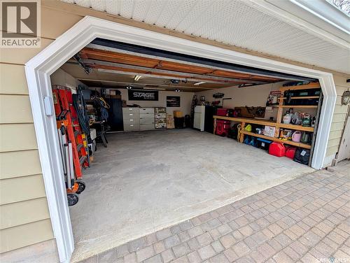 24 Dryburgh Crescent, Regina, SK -  Photo Showing Garage