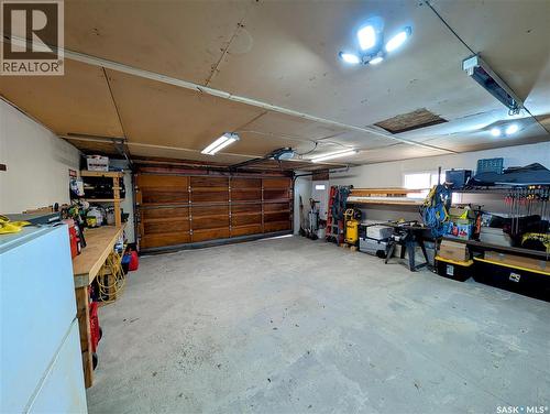 24 Dryburgh Crescent, Regina, SK - Indoor Photo Showing Garage