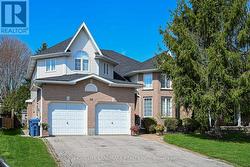 98 PHEASANT RUN DRIVE Guelph, ON N1C 1E3