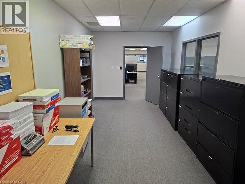 Image quality insufficient for description - 920 Sheldon Court, Burlington, ON 