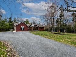 21 Malcolm Lucas Drive  Enfield, NS B2T 1A8