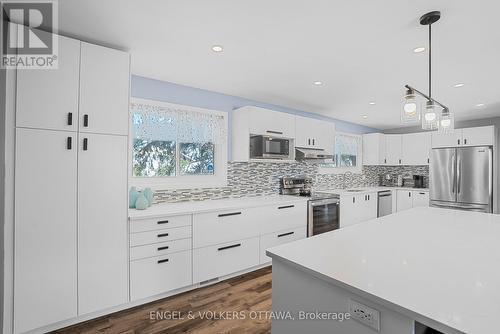 1427 Rosebella Avenue, Ottawa, ON - Indoor Photo Showing Kitchen With Upgraded Kitchen