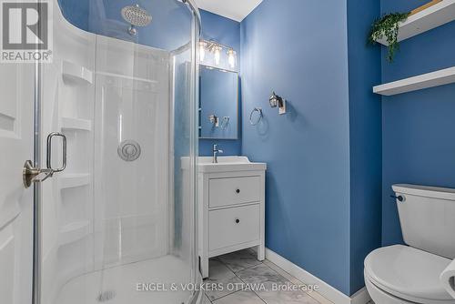 1427 Rosebella Avenue, Ottawa, ON - Indoor Photo Showing Bathroom