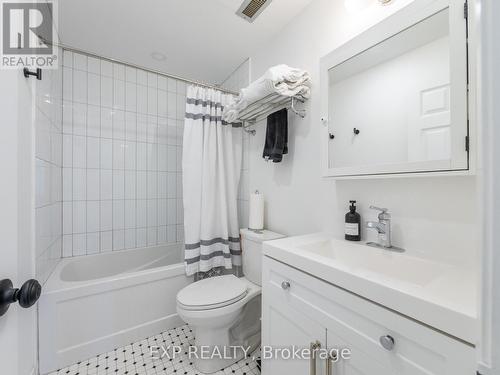 805 - 36 James Street S, Hamilton, ON - Indoor Photo Showing Bathroom