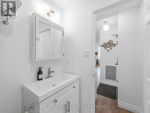 805 - 36 James Street S, Hamilton, ON - Indoor