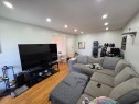 Salon - 233-266 Rue Lawrence, Longueuil (Greenfield Park), QC  - Indoor 