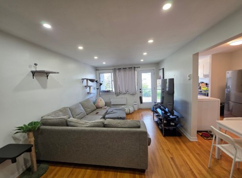 Salon - 233-266 Rue Lawrence, Longueuil (Greenfield Park), QC - Indoor Photo Showing Living Room