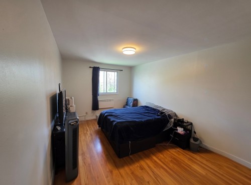 Chambre à coucher principale - 233-266 Rue Lawrence, Longueuil (Greenfield Park), QC - Indoor Photo Showing Bedroom