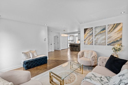 Salon - 523 7E Avenue, Saint-Jérôme, QC - Indoor Photo Showing Living Room