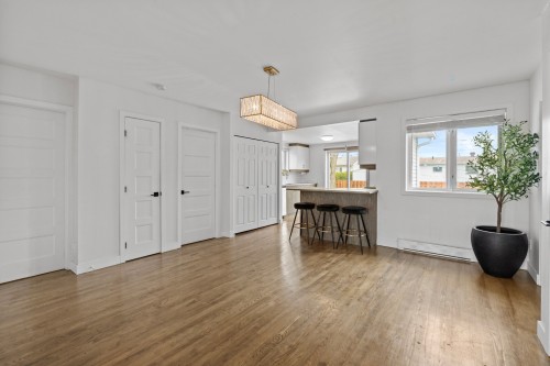 Salle à manger - 523 7E Avenue, Saint-Jérôme, QC - Indoor Photo Showing Living Room