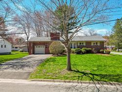 30 Floral AVE  Nashwaaksis, NB E3A 1L1