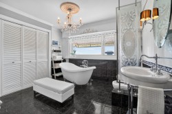 Master Bathroom - 