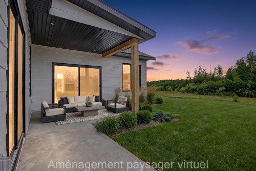 Terrasse - 73 Rue Dumont, Lac-Brome, QC - Outdoor With Exterior