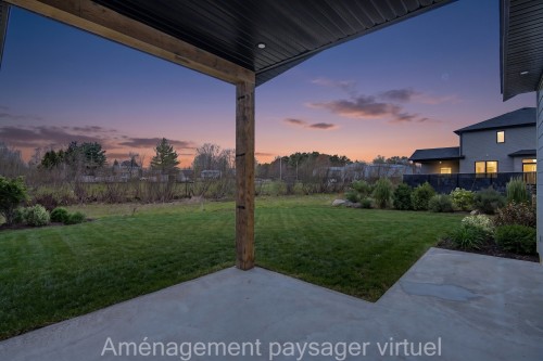 Terrasse - 73 Rue Dumont, Lac-Brome, QC - Outdoor With View