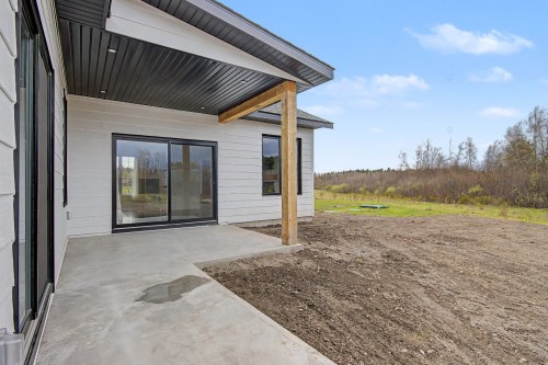 Terrasse - 73 Rue Dumont, Lac-Brome, QC - Outdoor