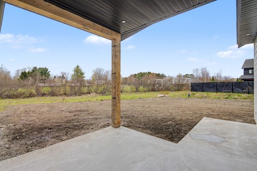 Terrasse - 73 Rue Dumont, Lac-Brome, QC - Outdoor