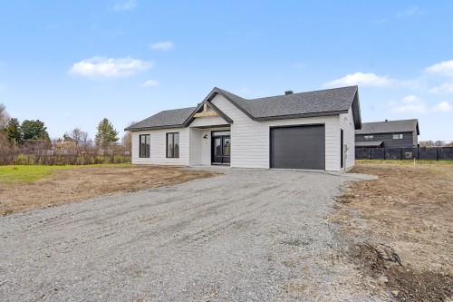 Façade - 73 Rue Dumont, Lac-Brome, QC - Outdoor