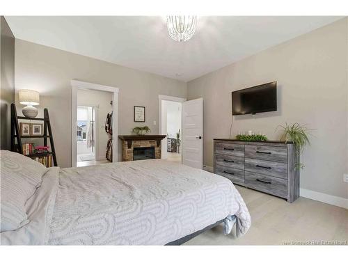188 Mitchell Wayne Dr, Fredericton, NB 
