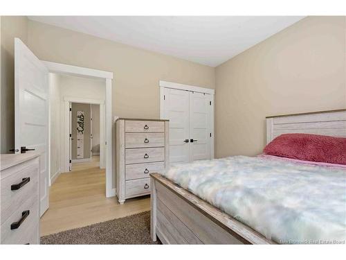 188 Mitchell Wayne Dr, Fredericton, NB 