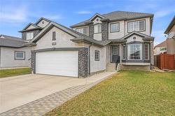 190 Strasbourg DR  Winnipeg, MB R2P 1S1