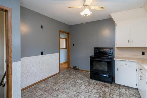 43 Richardson Ave, Winnipeg, MB 