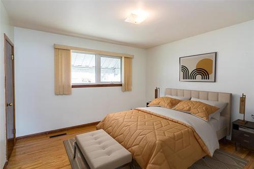 43 Richardson Ave, Winnipeg, MB 