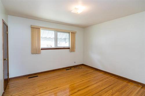 43 Richardson Ave, Winnipeg, MB 