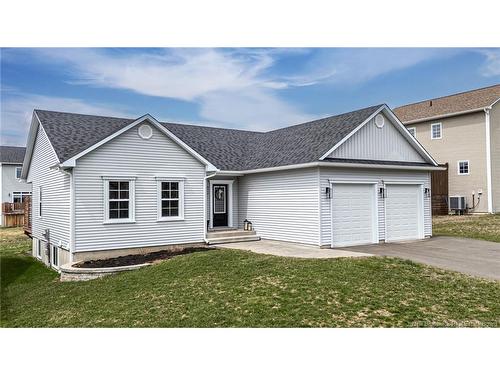109 Mitchell Wayne Dr, Fredericton, NB 