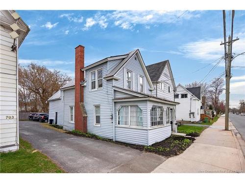 707 Union, Devon, NB 