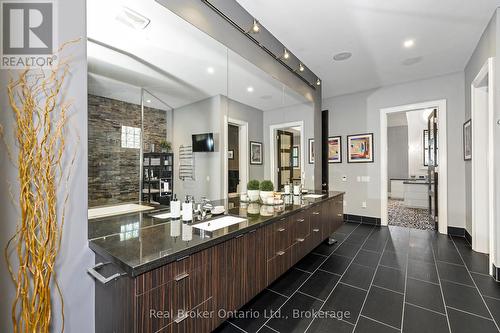 4507 Lakeshore Road, Burlington (Shoreacres), ON - Indoor Photo Showing Other Room