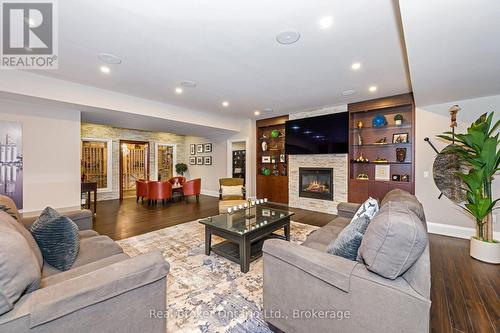4507 Lakeshore Road, Burlington (Shoreacres), ON - Indoor Photo Showing Living Room With Fireplace