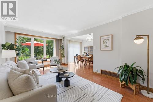 5 - 1616 HAIG BOULEVARD  Mississauga, ON L5E 3C9