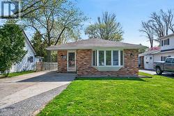 226 EDGEWATER BOULEVARD Tecumseh, ON N8N 2H2
