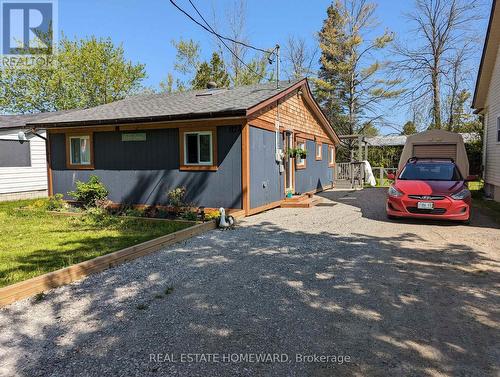 1124 STONEY POINT ROAD  Innisfil, ON L0L 1W0