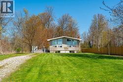 4090 COLLINGWOOD STREET Plympton-Wyoming, ON N0N 1J6