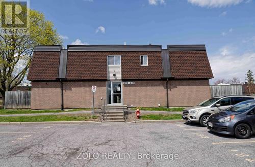 59 - 241 RIDGEPARK PRIVATE  Ottawa, ON K2G 1H1