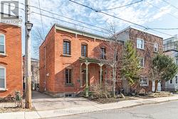 58 ST ANDREW STREET Ottawa, ON K1N 5E9