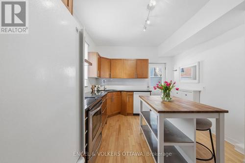 107 Rochester Street, Ottawa, ON - Indoor Photo Showing Kitchen