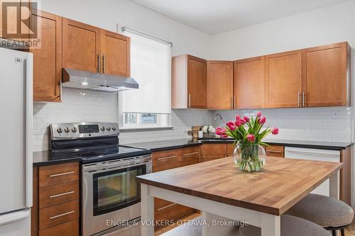 107 Rochester Street, Ottawa, ON - Indoor Photo Showing Kitchen